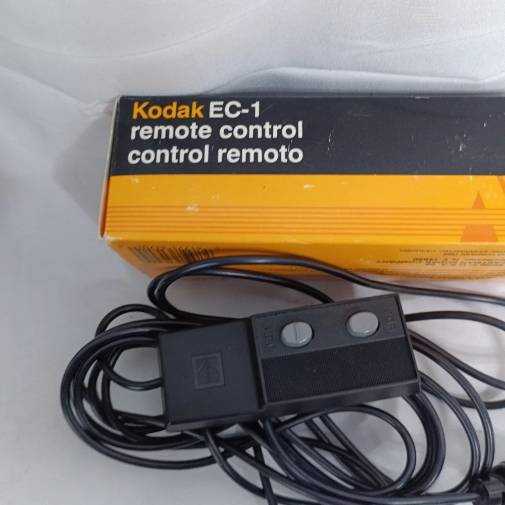 Kodak EC-1 Remote Control for Ektagraphic Carousel Projectors Wired 5-Pin a13